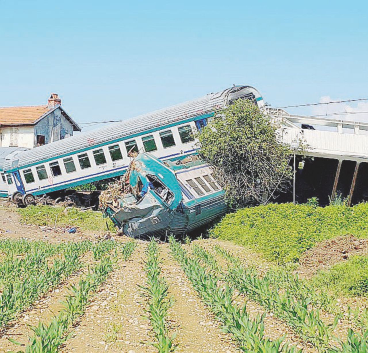 Copertina di Incidente a Caluso, rimpallo di responsabilità