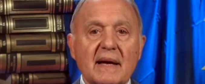 Copertina di Governo, quando Savona diceva: “Io europeista, ma senza riforme di istituzioni l’euro sarà un cappio per l’Italia”