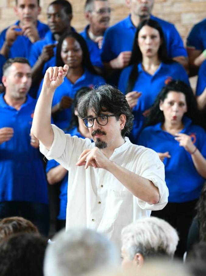 Copertina di Il coro Papageno, 40 detenuti hanno incantato il pubblico di Bologna con un viaggio musicale tra sacro e profano