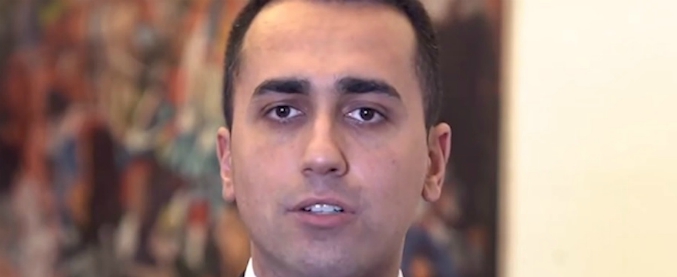 Copertina di Governo, Di Maio: “Scusa dei mercati è una bufala. Con Cottarelli vergognoso unicum nella storia della Repubblica”