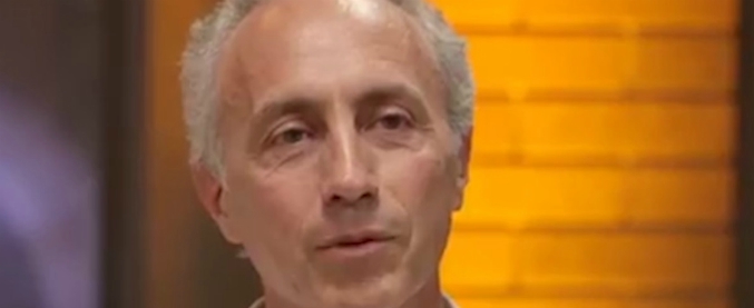 Copertina di Governo, Travaglio: “Prossime elezioni trasformate in un referendum sull’euro e in uno pro o contro Mattarella”