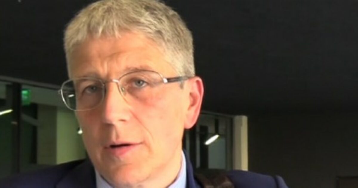 “I commenti sulla mia voce ? La verità è che ci ho sofferto tantissimo. I miei figli sono un po’ spaventati per il numero di minacce che riceviamo”: parla Mario Giordano