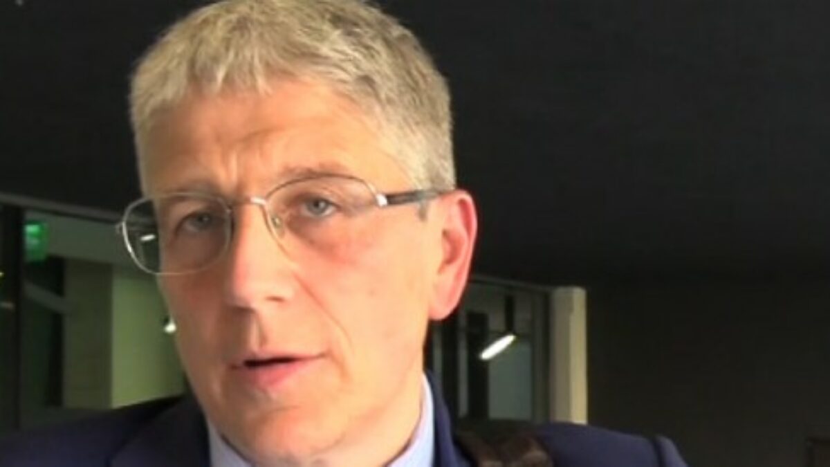 Fuori dal Coro di Mario Giordano “verso la chiusura o lo spostamento su ItaliaUno? Il format è una miniera per Vannacci”: le indiscrezioni a pochi giorni dai palinsesti
