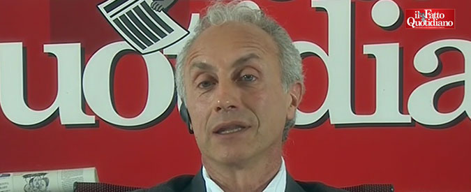 Copertina di Travaglio: “Mattarella? Non può dire che Savona è un pericolo dopo bail-in e decreti su quattro banche decotte”