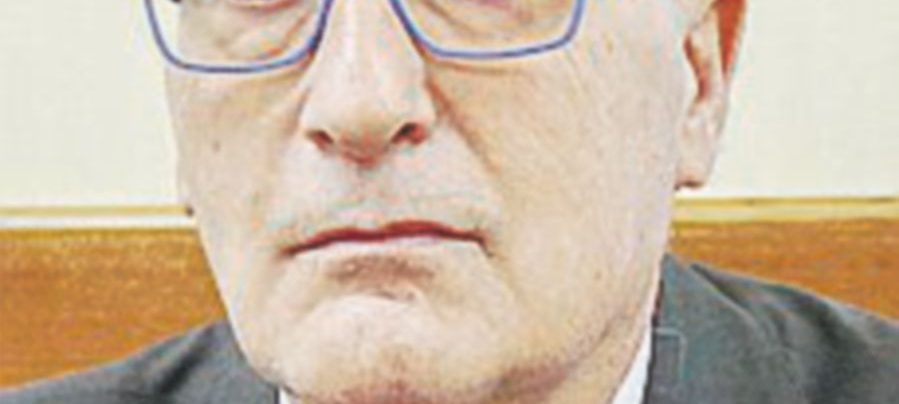 Franco Roberti entra nella giunta di Vincenzo De Luca Franco Roberti entra nella giunta di Vincenzo De Luca