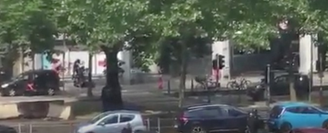 Copertina di Liegi, entrano in azione le forze speciali. In un video il momento in cui l’attentatore viene ucciso dalla polizia