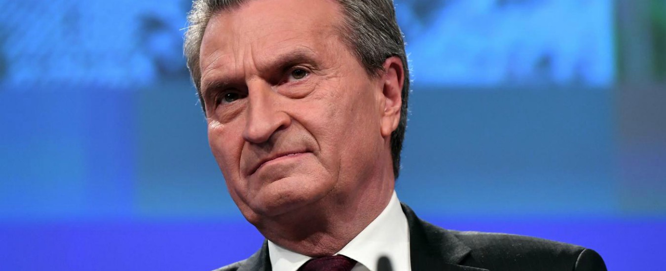 Fondi Ue, Oettinger: “Contributo netto dell’Italia è sui 3 miliardi”. Germania: “Roma non sia sola, ma rispetti trattati”