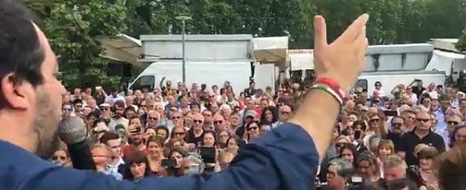 Copertina di Governo, Salvini: “Mattarella ci dia la data del voto e gli italiani faranno giustizia”