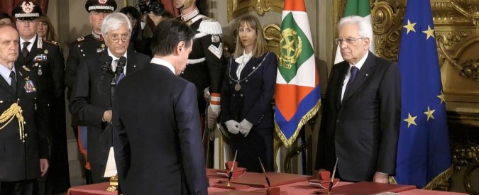 Copertina di Governo, il giuramento del premier Giuseppe Conte e dei 18 ministri davanti a Sergio Mattarella