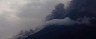 Copertina di Guatemala, erutta il Volcan de Fuego: almeno 25 vittime. Evacuate oltre 3mila persone: “Effetti simili a Pompei” – FOTO
