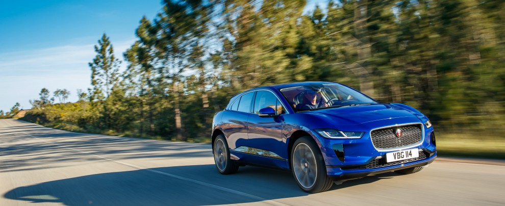Copertina di Jaguar I-Pace, la prova de Il Fatto.it – Il Giaguaro elettrico con gli stivali – FOTO