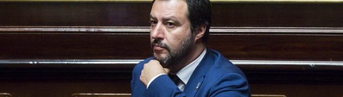 Governo, Salvini: “Pacchia strafinita per presunti profughi”. E alla Segre: “Leggi razziali? Rom rispettino quelle normali”