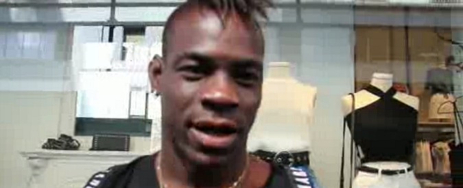 Copertina di Balotelli risponde al ministro dell’Interno: “Il mio futuro? Gioco dove dice Salvini”