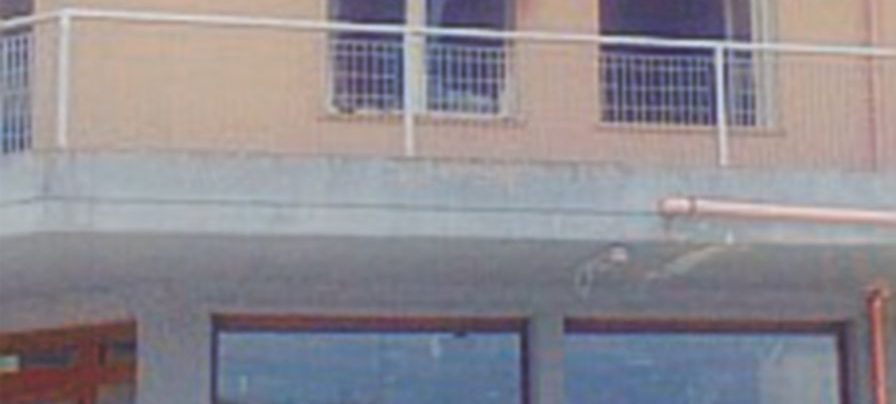 Isernia, a fuoco centro di accoglienza temporaneo Isernia, a fuoco centro di accoglienza temporaneo