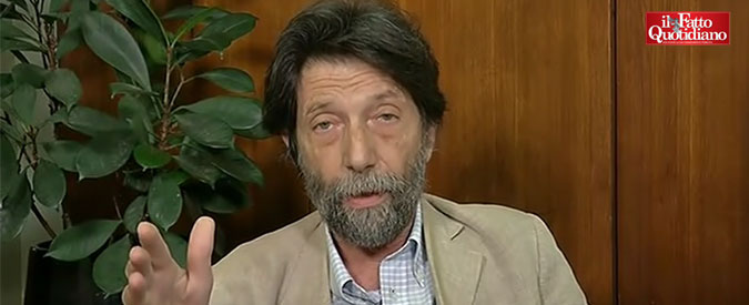 Copertina di Governo, Cacciari: “Lega e M5s sono diversi, mi ricordo come si sono insultati. Temo deriva di pura destra”