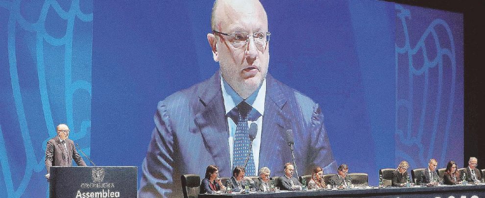 Il presidente - Vincenzo Boccia all’assemblea di Confindustria Confindustria lascia il buco del Sole 24 Ore agli altri e si tiene il suo tesoretto