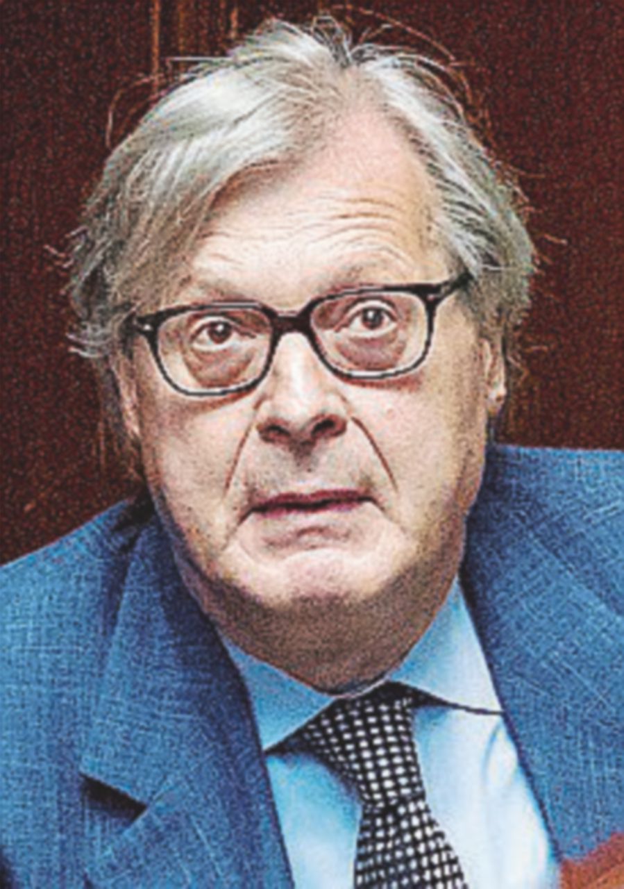 Sgarbi vota la fiducia: “Godo nel disordine”. Di Maio: “Porta bene” Sgarbi vota la fiducia: “Godo nel disordine”. Di Maio: “Porta bene”