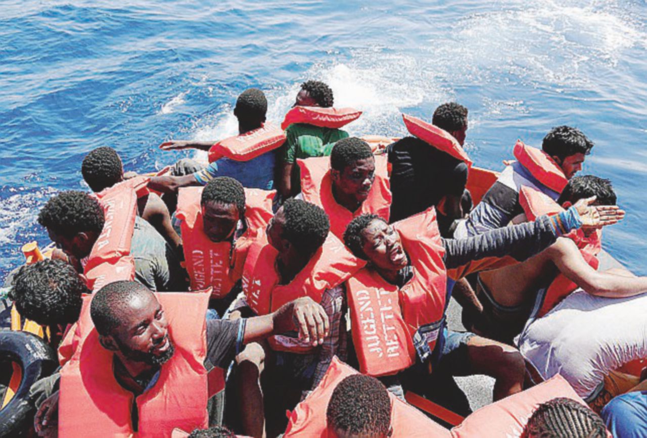 Naufragio - Soccorsi in mare - Ansa All’armi son fascisti! Ah no, erano solo Minniti e gli altri dem