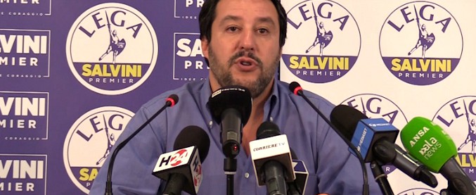 Copertina di Aquarius, Salvini: “Se ci saranno altre navi di ong straniere avremo lo stesso atteggiamento”