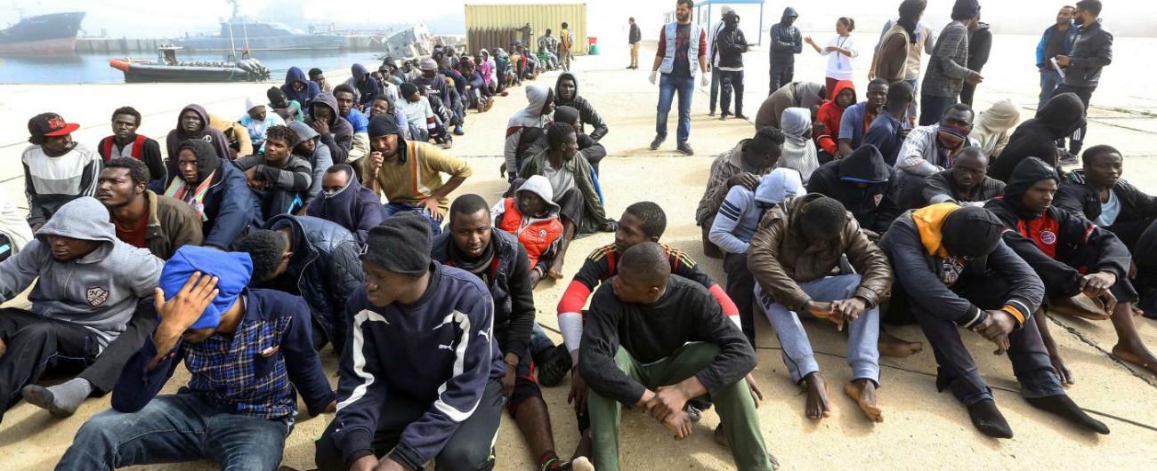 Migranti, “patto criminale tra Italia e Libia: nei lager sul Mediterraneo torture, stupri e schiavi. L’Europa apra gli occhi”