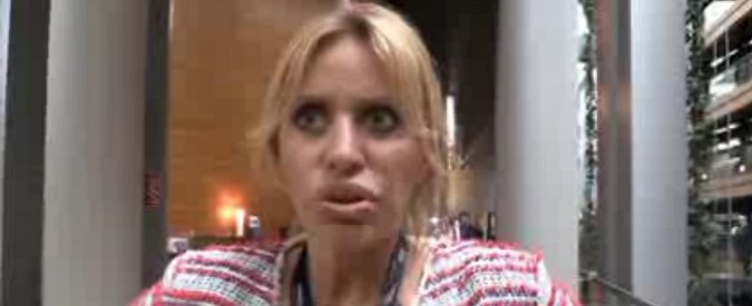 Copertina di Aquarius, Mussolini: “L’Italia ha alzato la voce. Salvini ha fatto bene, qui in Europa ora sono tutti sconvolti”