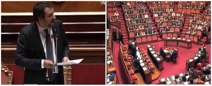 Copertina di Aquarius, bagarre in aula contro Salvini. Il Ministro: “Non mi dà fastidio Macron, figuriamoci dei cartelli. Alzateli pure”