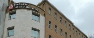 Bolzano, perquisizioni alla sede centrale della Sparkasse: i pm cercano i soldi della Lega arrivati dal Lussemburgo