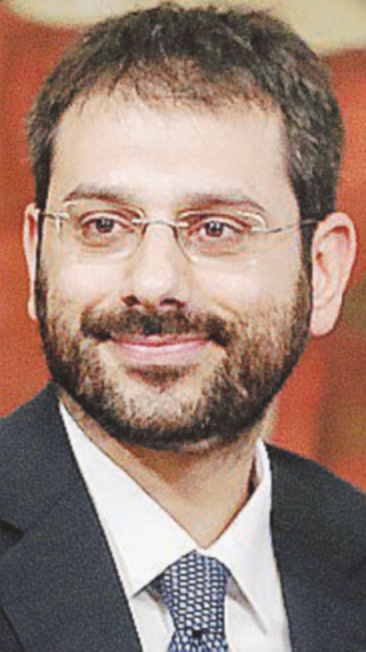 Sottosegretario alla Difesa - Angelo Tofalo, deputato dei Cinque Stelle, ex membro del Copasir - Ansa La passione per i servizi segreti e lo scivolone su Libia e Gwell