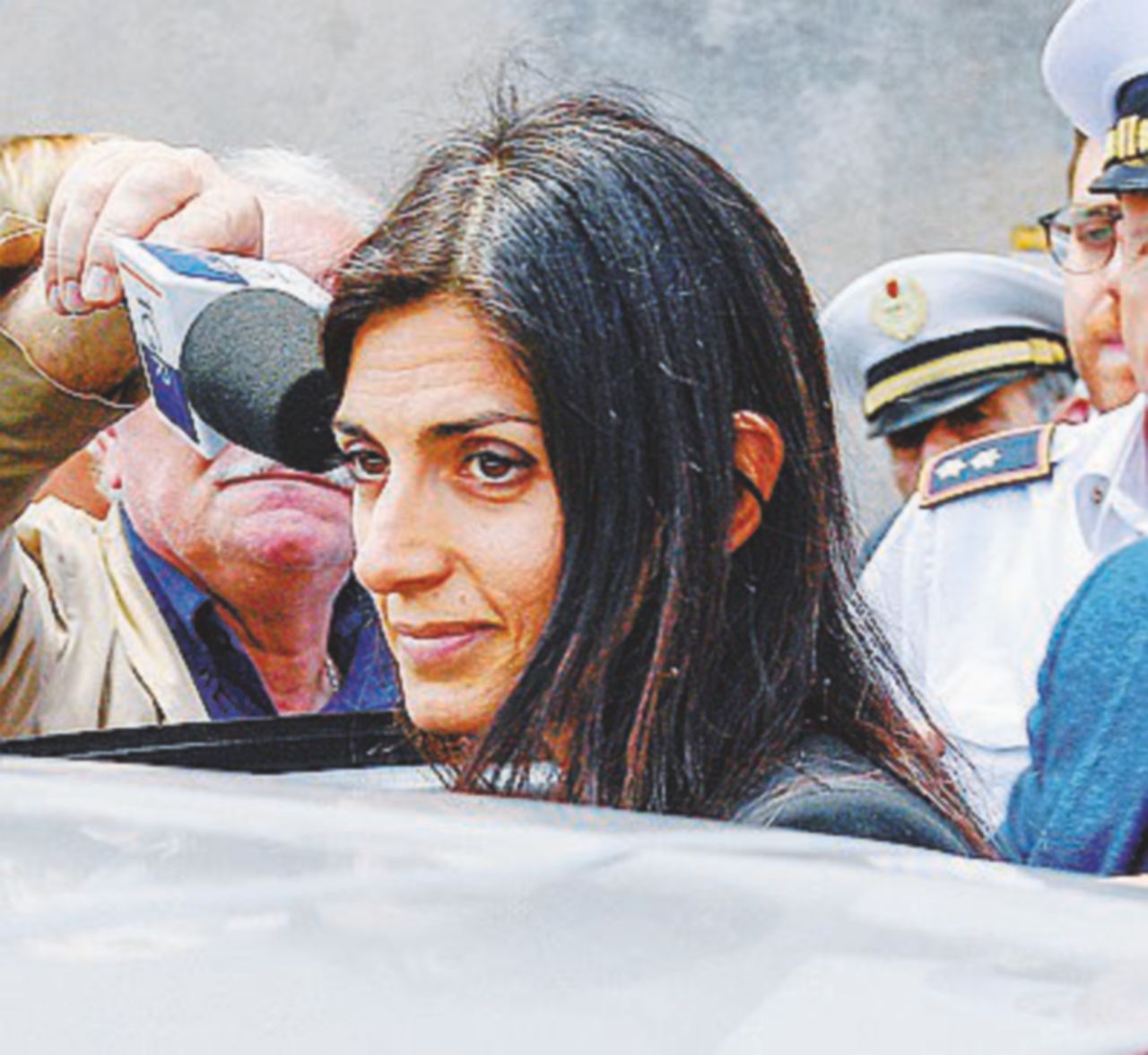 Virginia Raggi - LaPresse “Non aveva poteri”: Raggi prova a ridimensionare il consulente