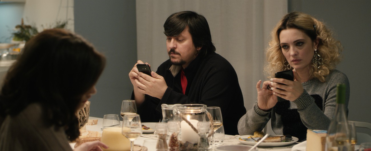 Copertina di Su SkyCinema arriva “Sconnessi”, lunedì 18 giugno in prima tv il film di Christian Marazziri a pochi mesi dall’uscita nelle sale