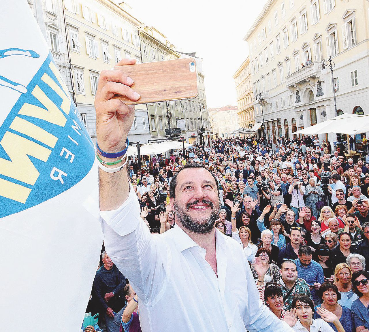 La zarina e il megafono fanno la voce della Lega