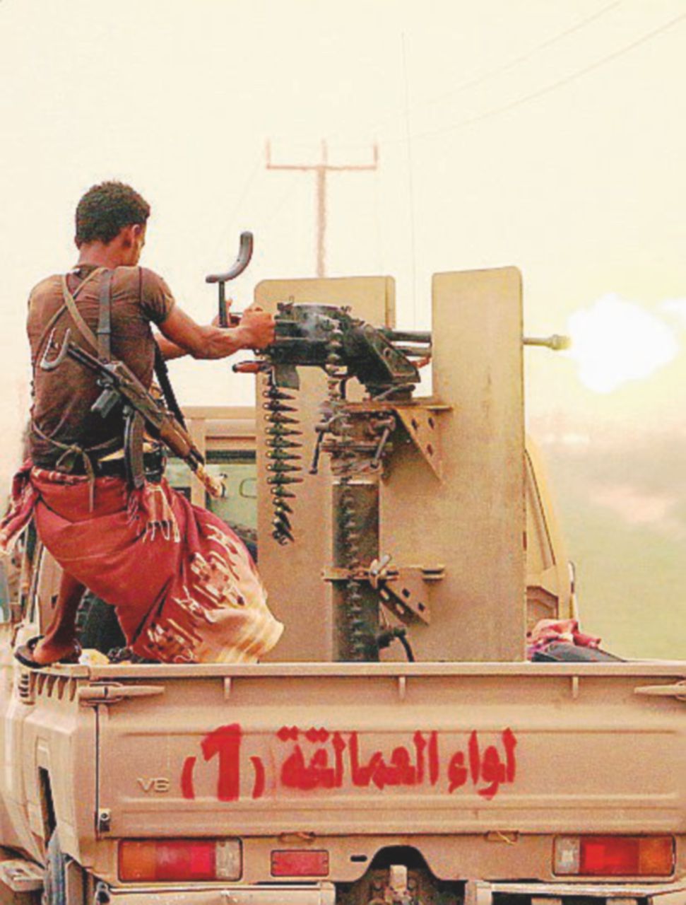 Scontro aperto - Truppe regolari sparano sui ribelli Houti - Ansa Ryad e il “dispetto” alla Mezzaluna sciita: una pioggia di bombe sui ribelli Houthi