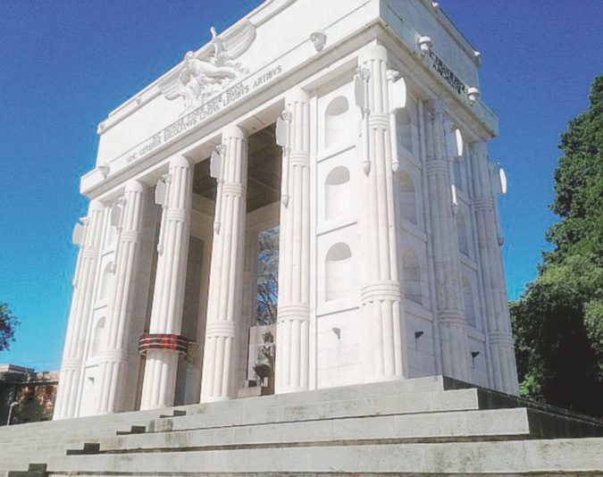 Simboli - Il monumento alla Vittoria voluto da Benito Mussolini - “Così capovolgo il monumento del Duce”