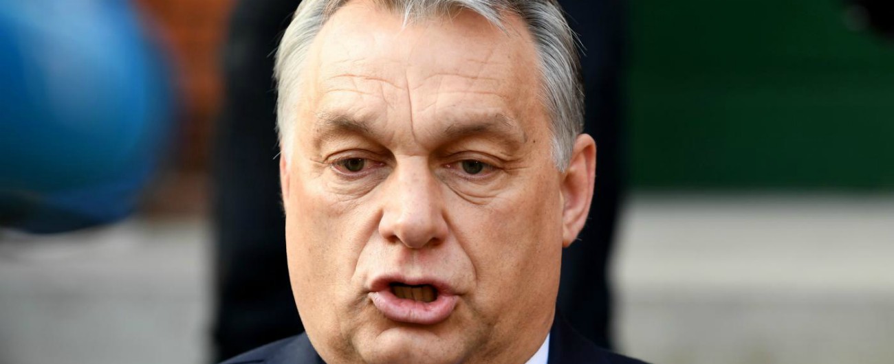 Ungheria, giornale vicino a Orban contro Billy Elliot: “Fa diventare gay”. Stop al musical a Budapest