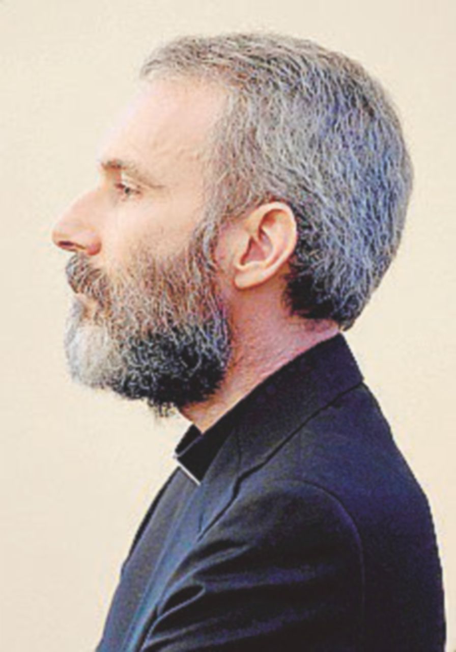 Foto e film pedoporno, Monsignor Capella condannato a 5 anni