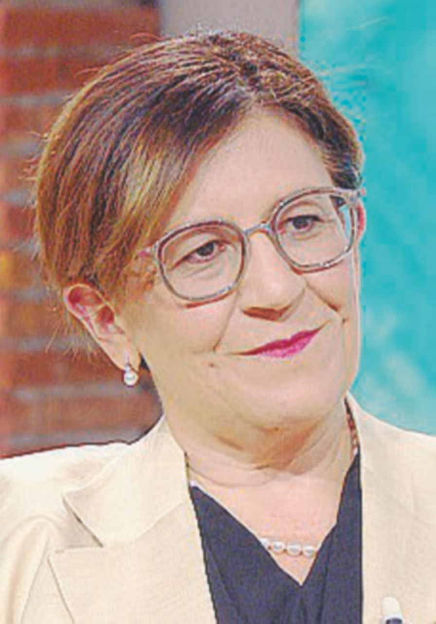 Il ministro Trenta: “Le accuse alle Ong? Ci vuole un processo”