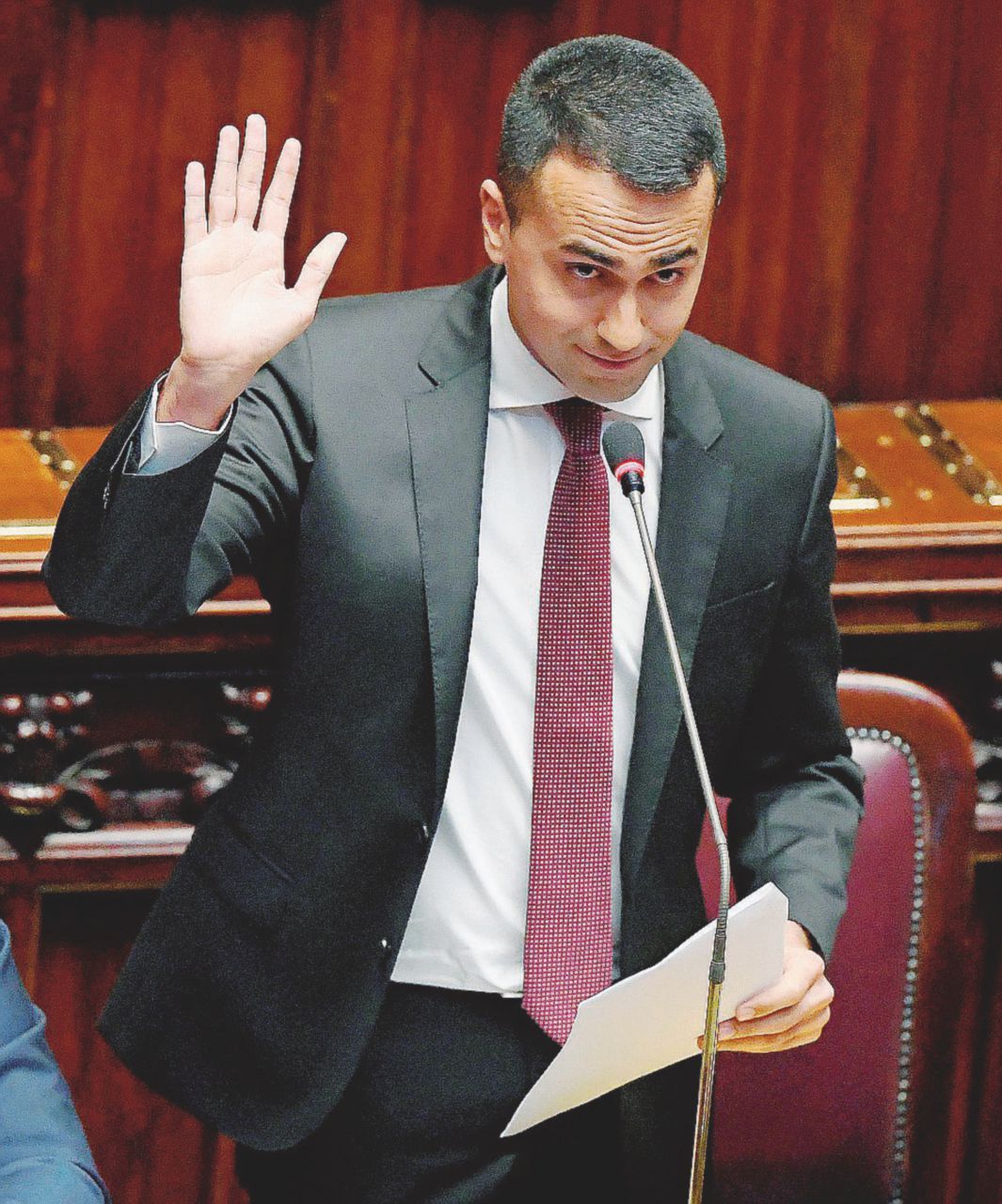 Di Maio, le cariche e il caso Lanzalone al tavolo con Grillo