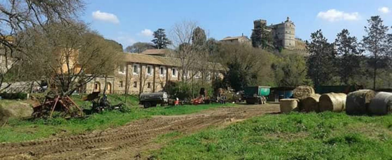 Copertina di Roma, la tenuta di Passerano salvata dal cemento: “Niente cimitero, sarà un luogo aperto a turisti e scuole”