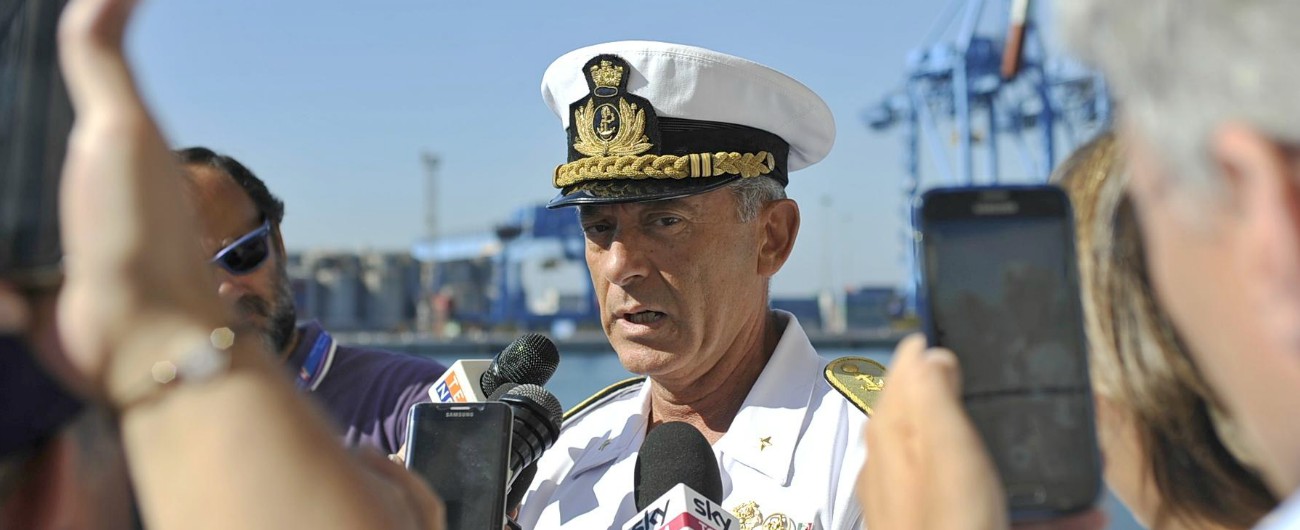 Migranti, il comandante della Guardia costiera: “Risponderemo sempre agli sos. È un obbligo giuridico e morale”