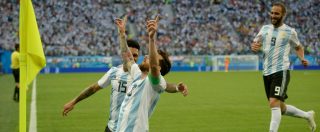 Copertina di Mondiali, la notte folle dell’Argentina dopo aver scacciato le paure. E Leo Messi ringrazia il cielo: ‘Ci ha dato un’occasione’