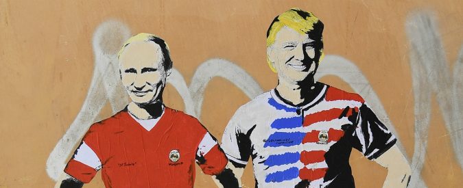Russia 2018, le palle di Putin / Il dubbio di Vladimir: tifare da casa o andare allo stadio? E se si perde?