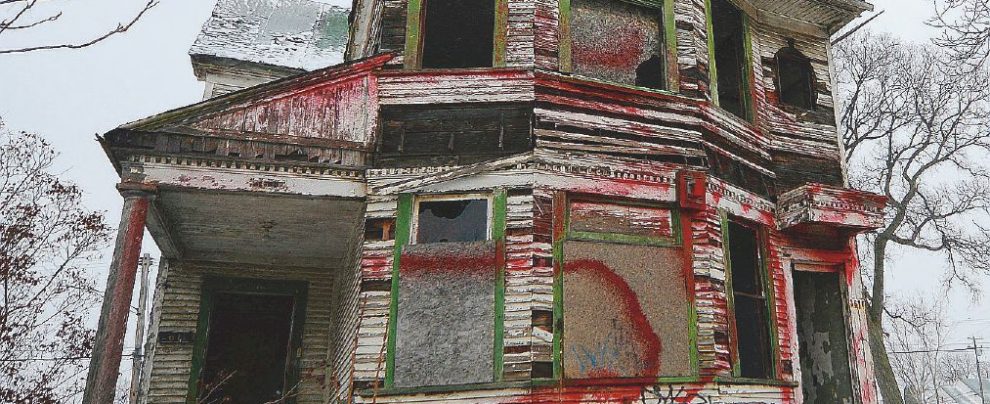 Tutti i poveri hanno avuto un padrone (o più) di casa Tutti i poveri hanno avuto un padrone (o più) di casa