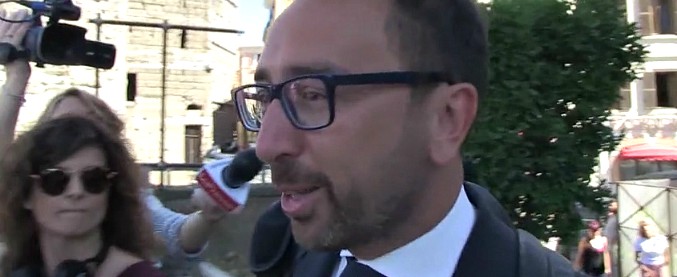 Copertina di Governo, Bonafede a colazione da Grillo: “Parlato di questo primo mese, era molto contento”