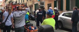 Copertina di Livorno, esplosione in una palazzina: grave una 52enne, “ha ustioni sul 95 per cento del corpo”. Ipotesi fuga di gas