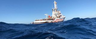 Migranti, nave Open Arms: ‘Italia e Malta ci negano l’accesso nelle loro acque’. La Valletta chiude i porti alle ong