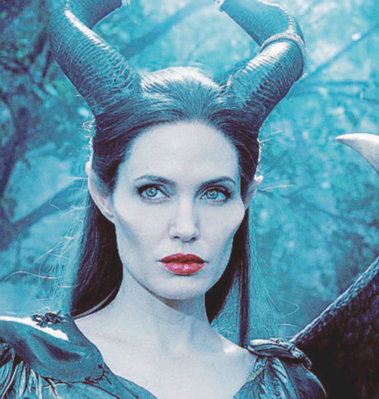 Copertina di Ritorna quella strega “Malefica” di Angelina Jolie