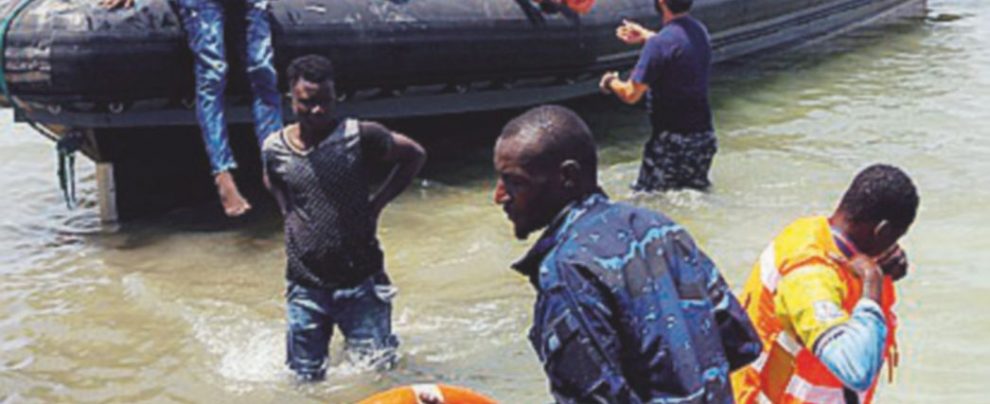Altri 63 morti in mare e 12 motovedette per la Libia Altri 63 morti in mare e 12 motovedette per la Libia