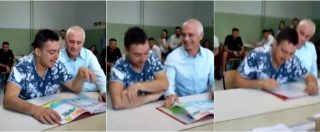 Copertina di Ragazzo autistico si diploma in una scuola del Casertano: insegnanti in lacrime dopo il suo discorso