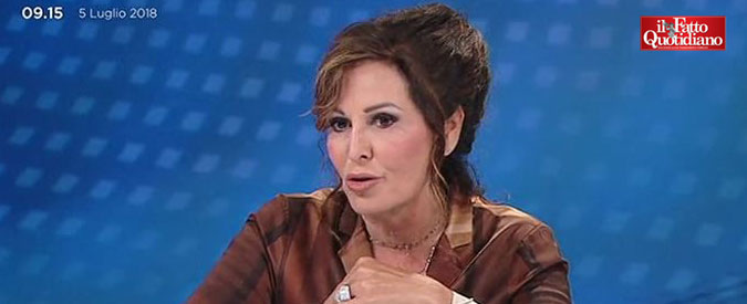 Copertina di Fondi Lega, Santanchè: “Salvini non si è costituito parte civile perché c’è un rapporto umano con Bossi che ha sofferto”