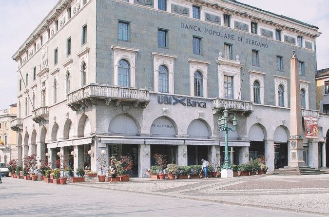 Terza in Italia - La sede di Ubi a Bergamo. Ubi, che scandalo. Il processo fa tremare gli dei della finanza